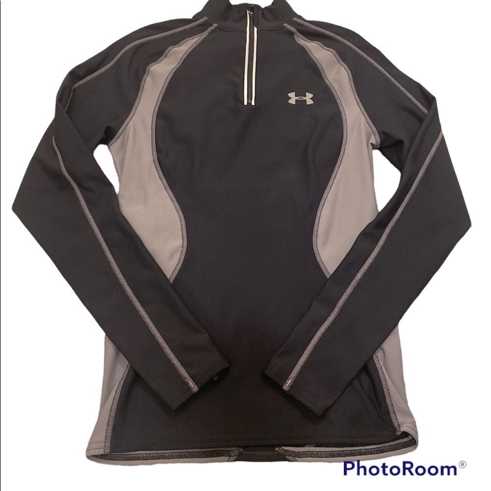 Under Armour Black and Gray Fitted Long Sleeve Hoodie.